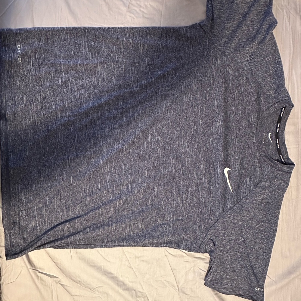 Nike Dri-Fit Nike swim t-shirt - Picture 3 of 3